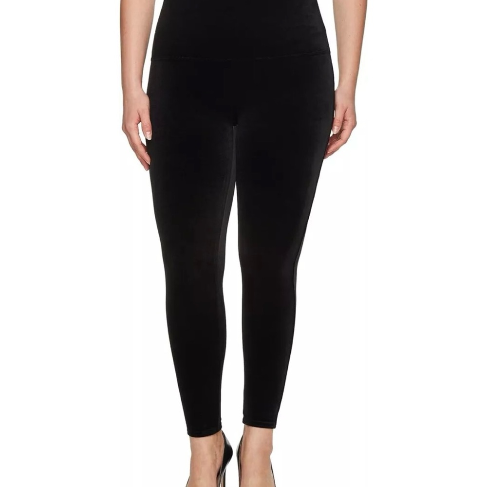 NWT Spanx Black Velvet Fitted Leggings Size M